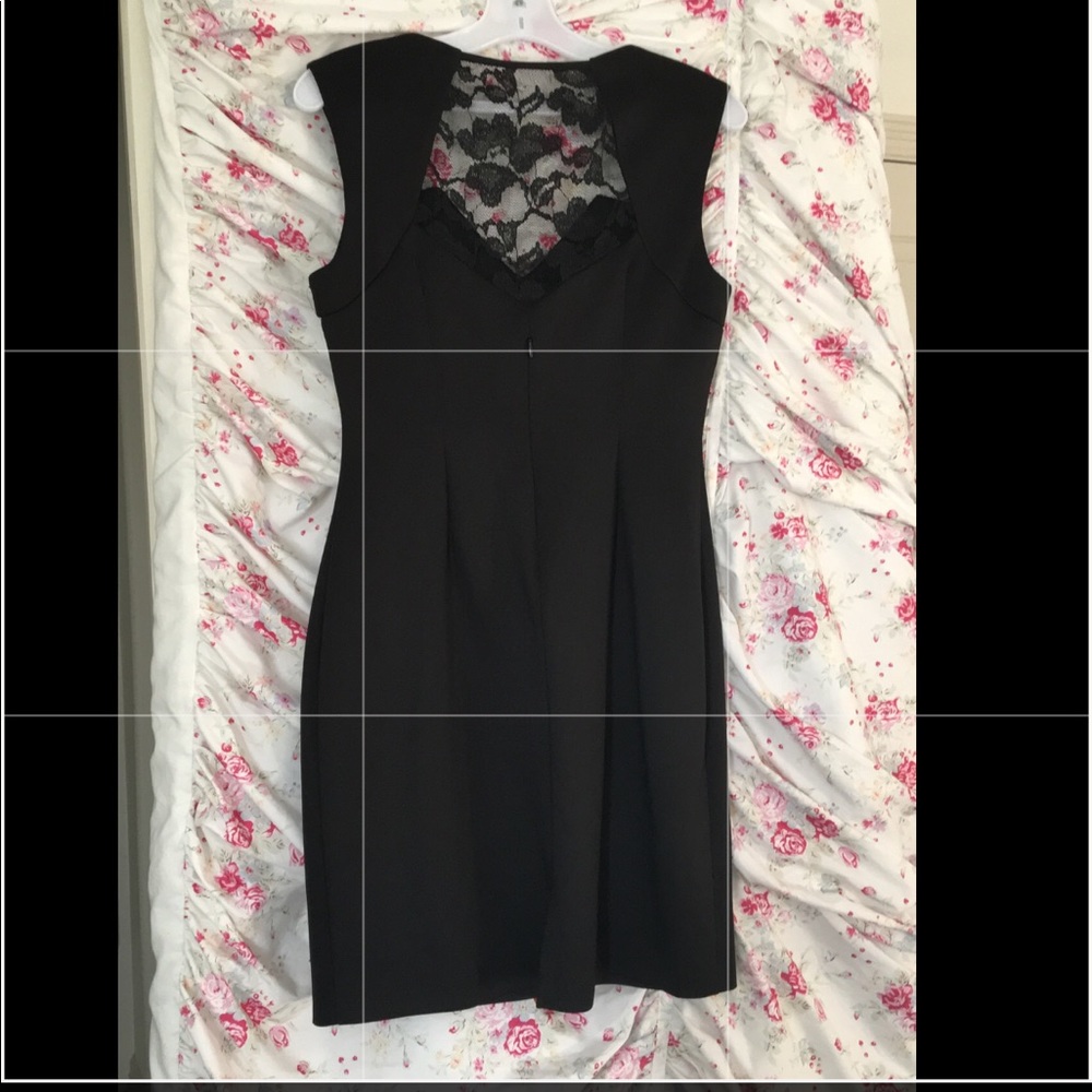 Dress - Picture 2 of 5